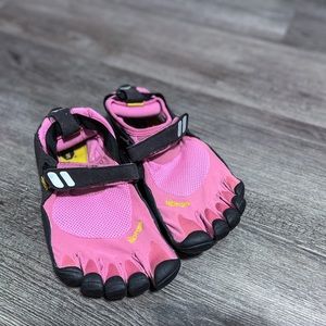 Woman’s VIBRAM sz 39